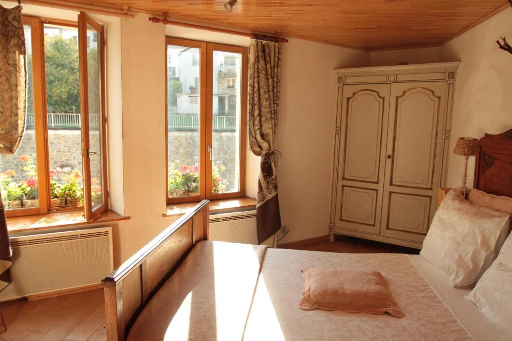 Bed and Breakfast Golden Lion Бульон Экстерьер фото