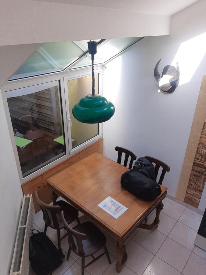 Bed and Breakfast Golden Lion Бульон Экстерьер фото